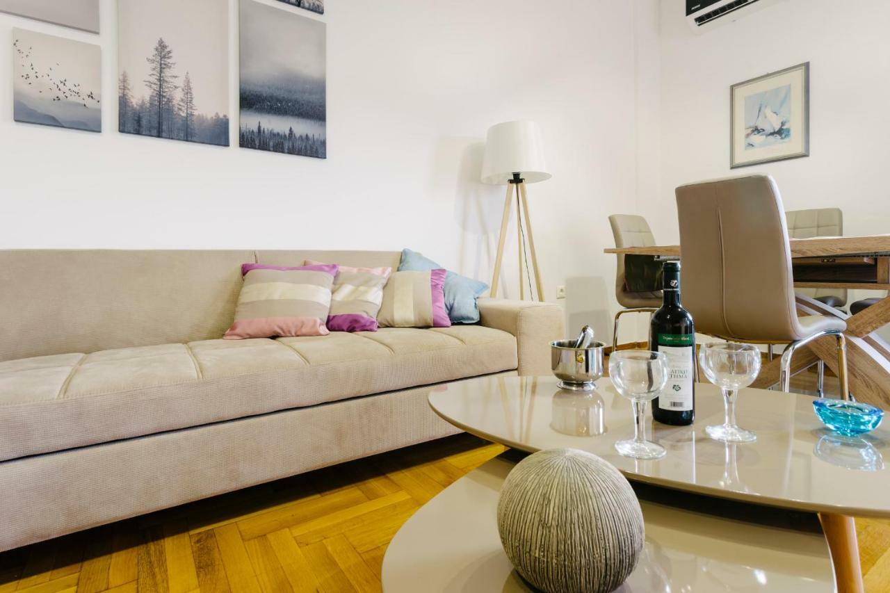 Bright 2 Bedrooms Apt. In The Heart Of Athens W Stunning Views To Acropolis 외부 사진
